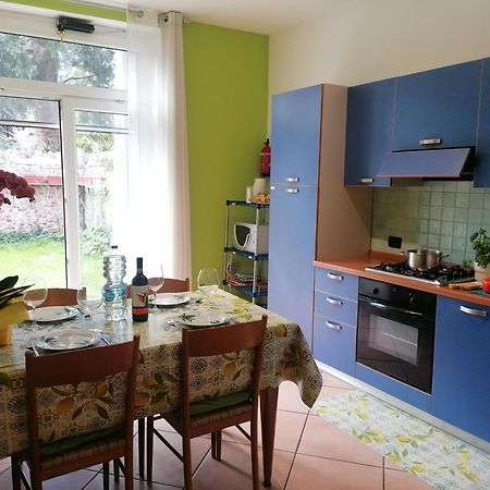 Апартаменти La Casa Di Marzia Бардоліно Екстер'єр фото